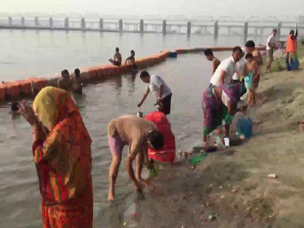 Two youths survived at Dashashwamedh Ghat
