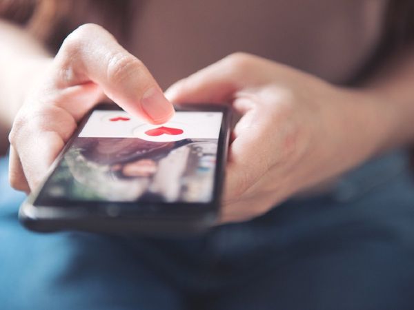 गे एप पर पति का प्रोफाइल देख उड़े होश, पत्नी ने उठाया ये कदम