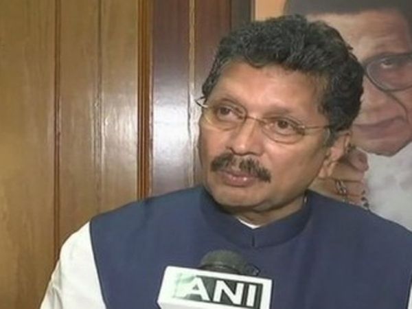 Deepak keskar slams sanjay raut over his remarks on Shivsena rebel MLAs