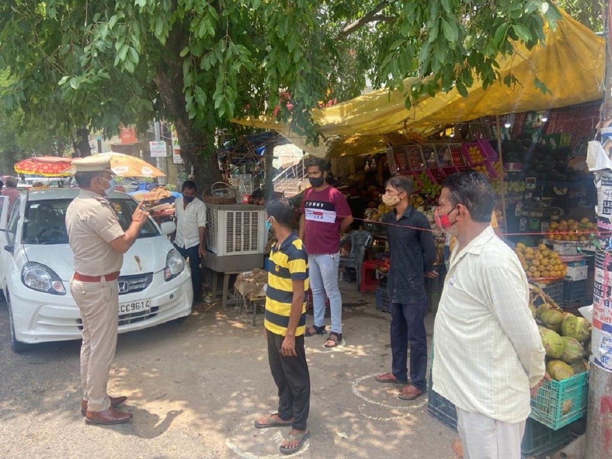 Delhi Unlock: दिल्ली में आज से खुलेंगे बाजार-मॉल; लागू होगा ऑड-ईवन नियम, 50% क्षमता के साथ चलेगी मेट्रो