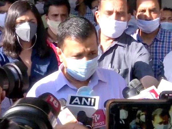  Delhi CM Kejriwal arrives at AIIMS to meet 12 year old girl victim of sexual assault