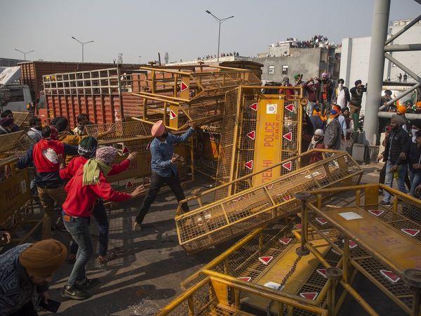Farmers’ protest Updates: Day after tractor rally violence, security tightened at Red Fort, Singhu border