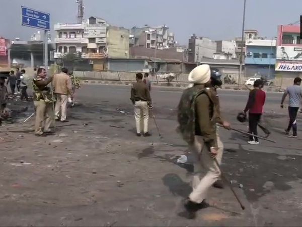 Amit Shah kejriwal meets on Delhi Violence over CAA more secuity forces deployed in north delhi