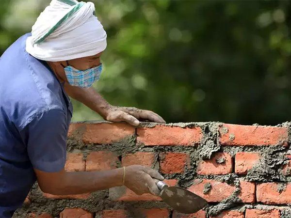 delhi construction workers