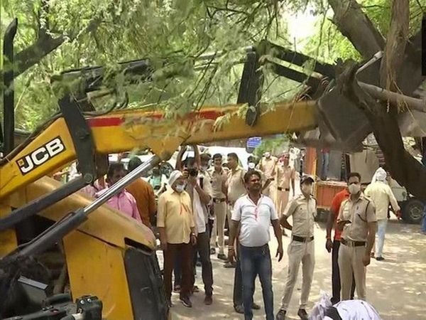 Encroachment Drive in Delhi, Shaheen Bagh, Kalindi Park, South Delhi Municipal Corporation, Delhi Police