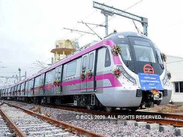 बिना ड्राइवर सरपट दौड़ेगी दिल्ली मेट्रो, देश की पहली ड्राइवरलेस ट्रेन को पीएम मोदी आज दिखाएंगे हरी झंडी