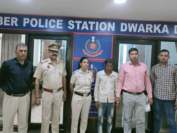 Cyber cell of delhi police arrests stalker in shahbad dairy 