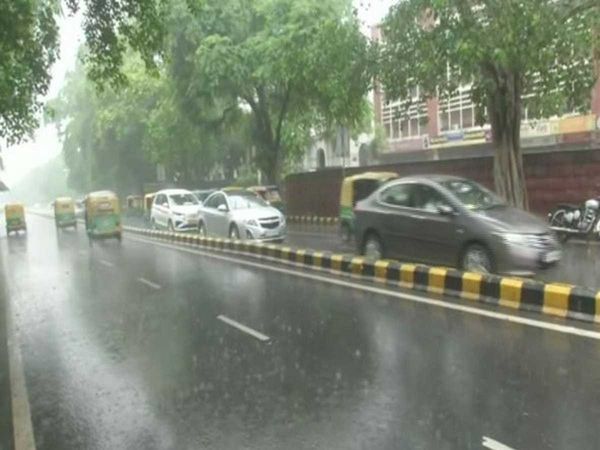 Weather Today 25 July 2022 Light rain forecast in the capital Delhi today know how the weather of the country will be