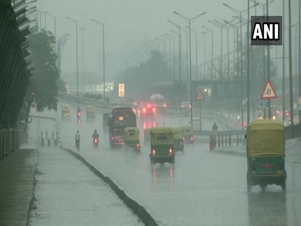 delhi weather forecast