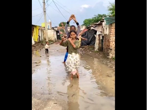 Desi Talent video Girls Copy lord Shri Krishna Swaroop viral video in hindi 