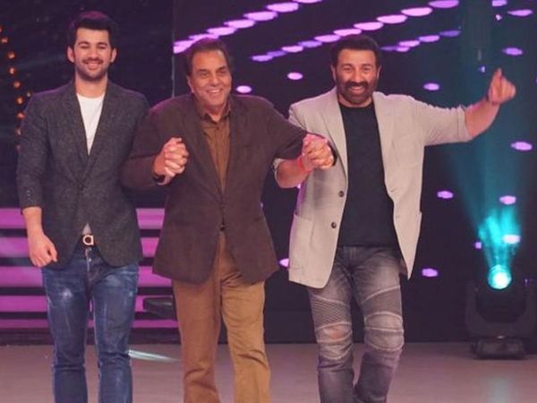 Dharmendra with Sunny and Karan Deol