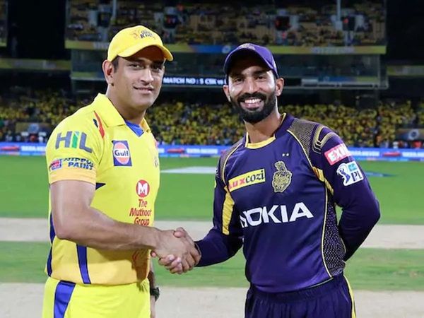 dhoni and karthik