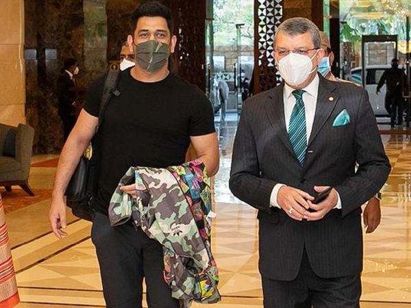 MS Dhoni reaches Chennai for IPL 2022 Auction
