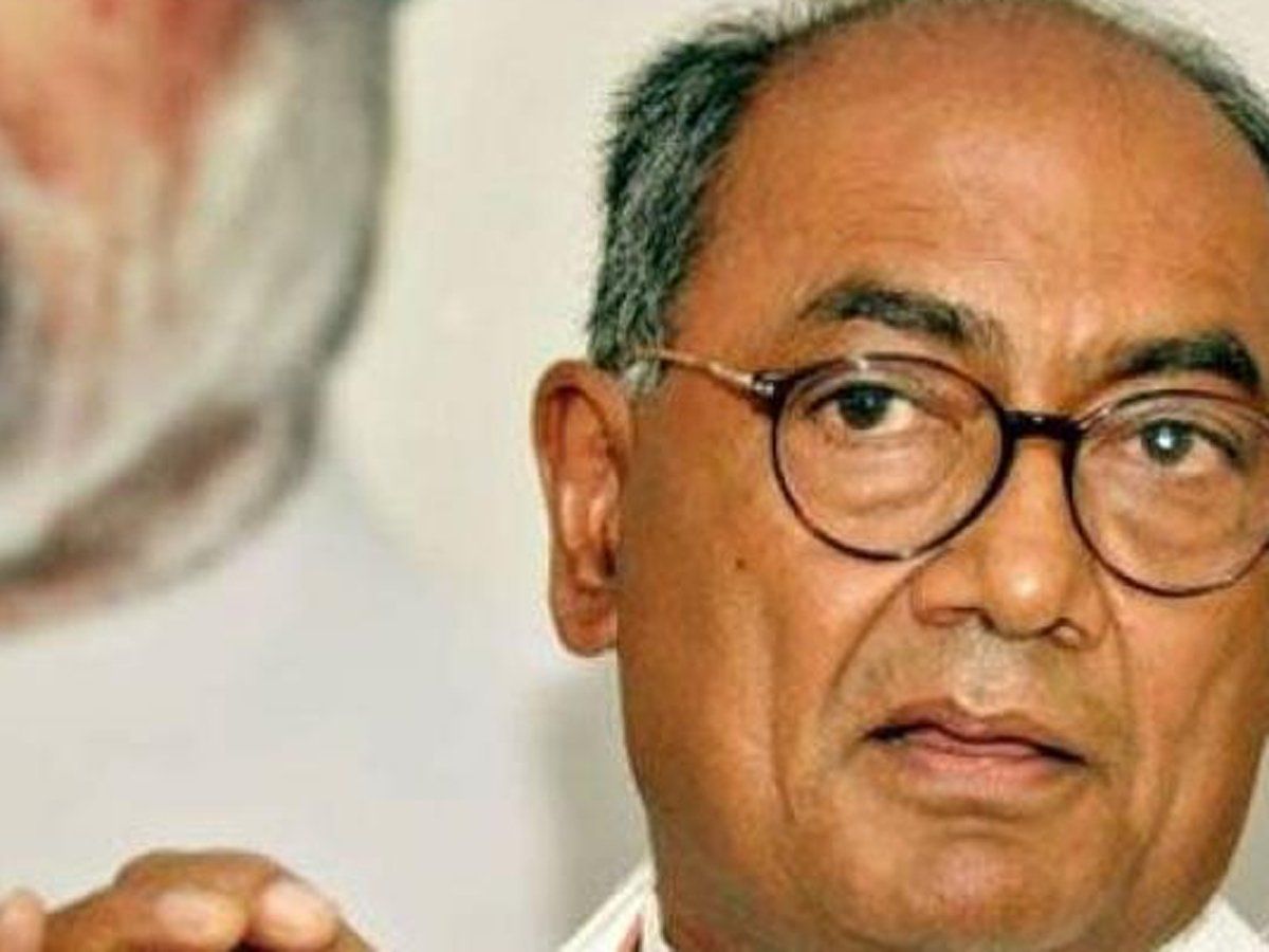 दिग्गी राजा बोले-'राफेल तो भारत आ रहे हैं, 'चौकीदार' जी अब तो कीमत बता दो'