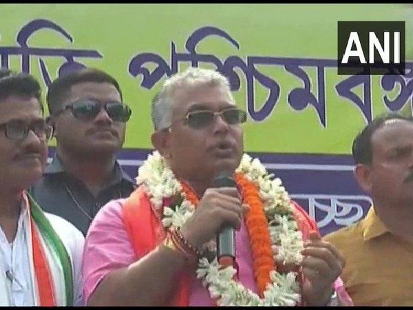 CAA: बंगाल बीजेपी के मुखिया दिलीप घोष का विवादित बयान,हमारी सरकारों ने विरोध करने वालों को कुत्तों की तरह मारा