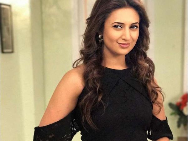 Divyanka Tripathi  TV Actress Aunt Rakhi Tripathi Death Due To COVID-19  