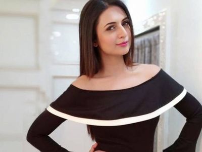 Divyanka tripathi on mumbai power cut tweet But yeh hai mohabbatein TV Actress troll Divyanka tripathi on mumbai power cut tweet But yeh hai mohabbatein TV Actress troll
