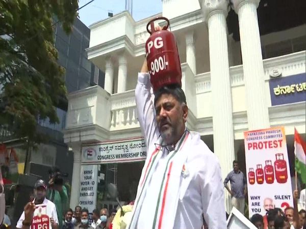 Petrol Diesel Price hike, Congress, Rahul Gandhi, Maharashtra, Rajasthan, GST on petrol diesel