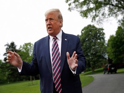 H-1B Visa for America: ट्रंप प्रशासन एच-1बी वीजा को कर सकता है सस्पेंड, जानें-भारत पर किस तरह होगा असर H-1B Visa for America: ट्रंप प्रशासन एच-1बी वीजा को कर सकता है सस्पेंड, जानें-भारत पर किस तरह होगा असर