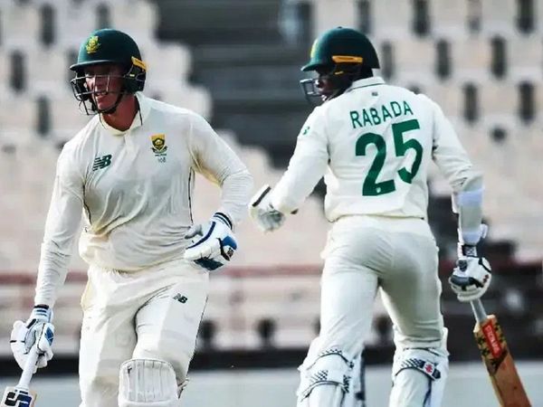 rassie van der dussen