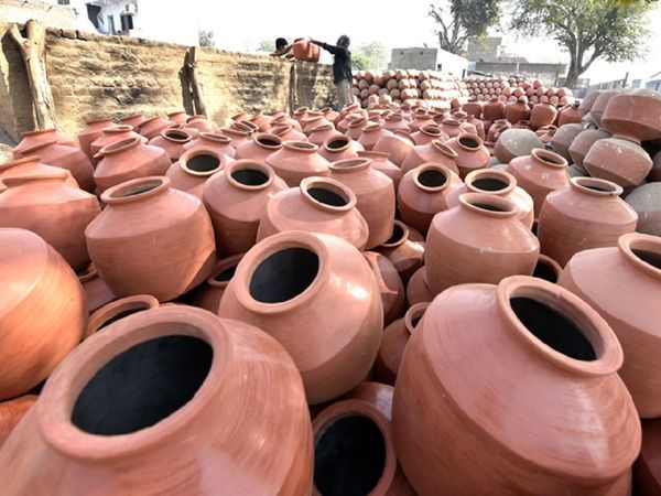 earthen clay Pot