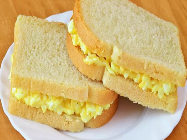 How to make egg sandwich in a very simple way recipe video