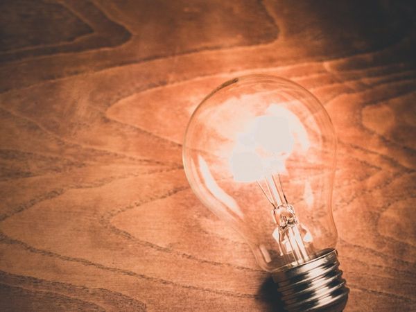 Pay electricity bill online : उत्तर प्रदेश में बिजली उपभोक्ताओं के लिए खुशखबरी, अब घर बैठे जमा कर सकेंगे बिल