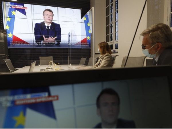 फ्रांस के राष्‍ट्रपति ने लॉकडाउन की घोषणा टीवी संबोधन के जरिये की