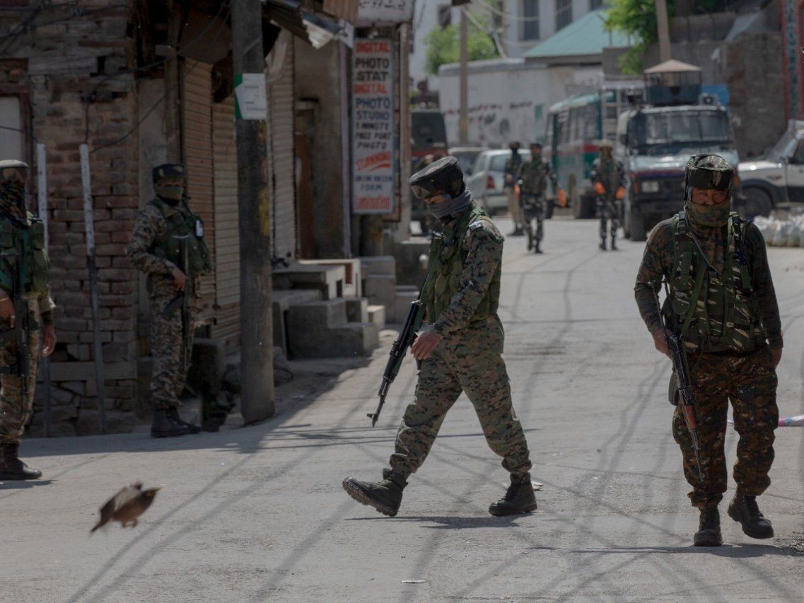 Handwara encounter: मुठभेड़ में मारा गया कमांडर उबैद, हिज्बुल के सबसे पुराने आतंकियों में से एक था