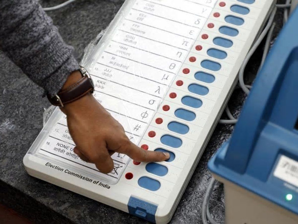 Bihar Polls 2020: बिहार में 3 चरण में पड़ेंगे वोट, एक नजर में जानिए चुनाव कार्यक्रम से जुड़ी सभी जानकारी