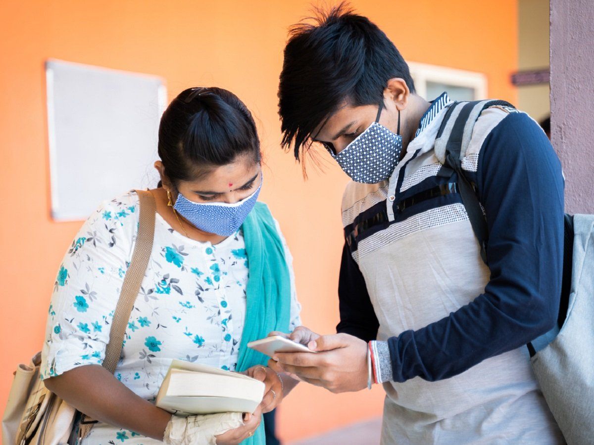 NEET, JEE Main 2022 Dates: जानें JEE मेन, NEET परीक्षा की संभावित तारीख, आवेदन प्रक्रिया और अन्य महत्वपूर्ण बातें