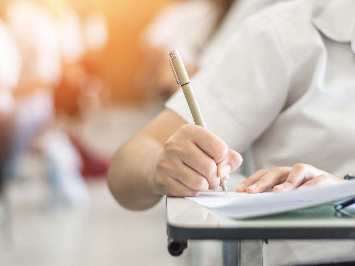 CBSE Term 2 Exam 2022: 10वीं और 12वीं के टर्म 2 एग्जाम में नहीं बदलेगा पैटर्न, जल्द जारी होंगे टर्म 1 के रिजल्ट