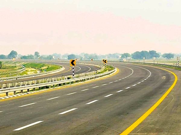 Purvanchal Expressway, akhilesh yadav, mayawati, yogi adityanath,agra lucknow expressway, noida agra express way,