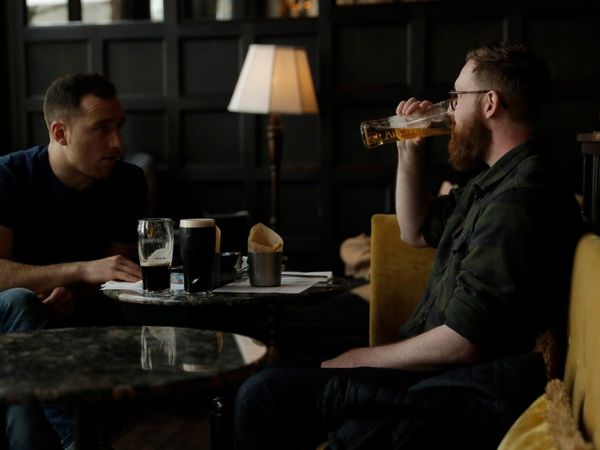 Pubs and restaurants open in London ,London, U.K. pubs and restaurants,लंदन,इंग्लैंड,स्कॉटलैंड,वेल्स,लंदन में खुले बार और रेस्टोरेंट 