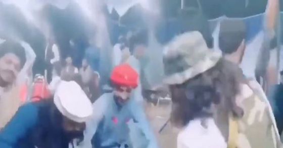 Video: Another video of Afghan is viral, Talibani are dancing with weapons, know what is the truth?