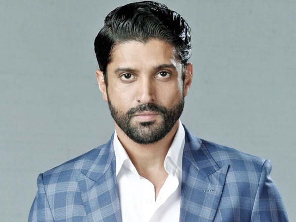 Farhan Akhtar Security Guard Tests Positive For Coronavirus After Rekha now Actor Bungalow sealed