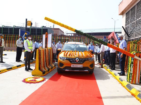 Delhi Metro FASTag service,FASTag service, Kashmere Gate station Metro,फास्टैग कैशलेस पार्किंग,दिल्ली मेट्रो, कश्मीरी गेट मेट्रो 