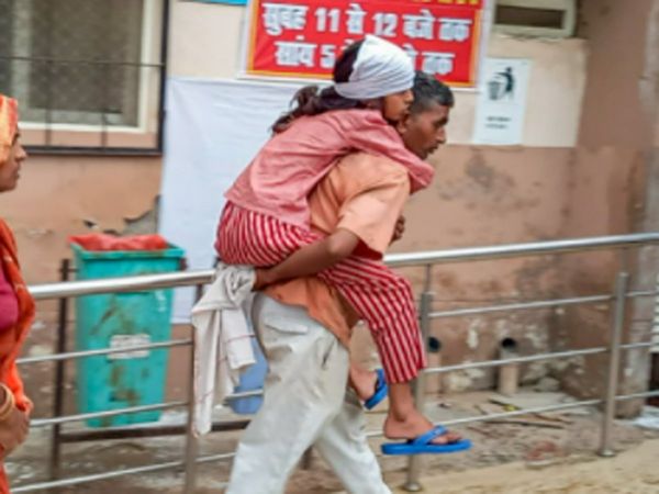 Fever wreaks havoc on children all over North India, waiting for hours for treatment