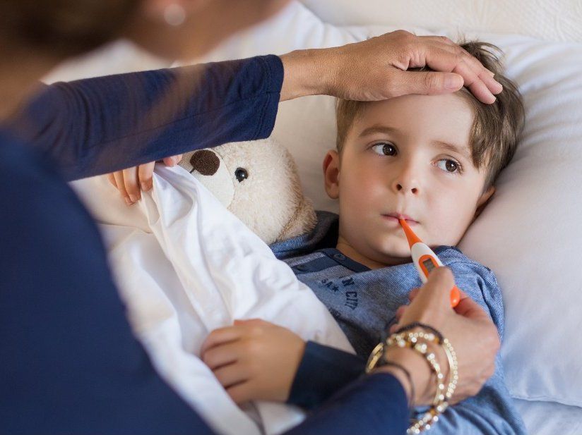 Viral Fever: गर्मियों में वायरल फीवर से रहना चाहते हैं दूर, तो इन चीजों का रखें खास ध्यान