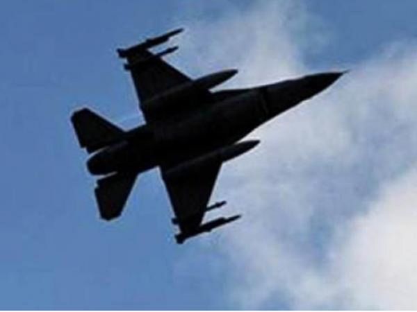 कराची में अज्ञात विमान की अफवाह से उड़ी पाकिस्‍तान की नींद, सोशल मीडिया पर खूब हो रही चर्चा