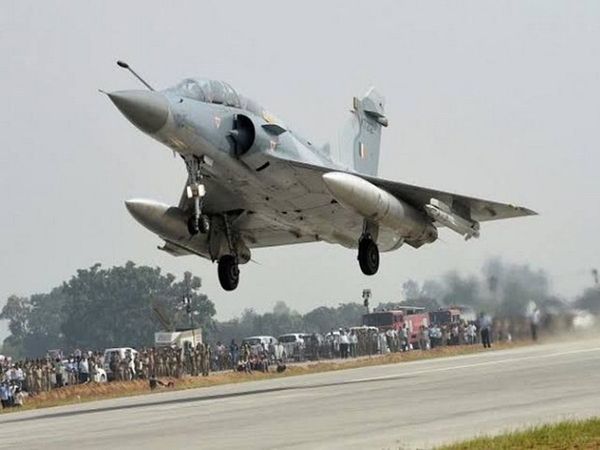 Lucknow: Tyre of Mirage fighter jet stolen from truck carrying military equipment