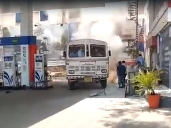 Fire at petrol pump in Indore, chaos in the area, video goes viral