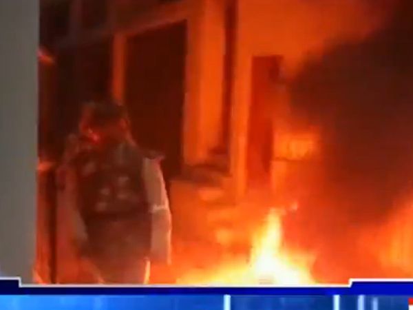 Meerut police sensational claim attempt made to burn policemen dutring CAA protest,  मेरठ पुलिस का सनसनीखेज दावा, CAA हिंसा के दौरान पुलिसकर्मियों को जिंदा जलाने की थी साजिश