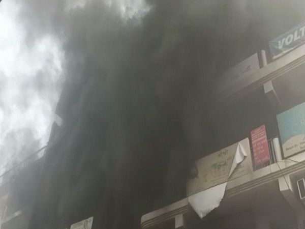 Noida fire in nithari complex Hansraj tower 