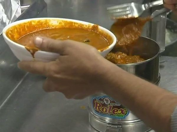 Delhi cop Attacks Restaurant Owner for not serving mutton 