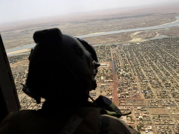 आतंकवाद के खिलाफ फ्रांस की बड़ी कार्रवाई, माली में एयरस्ट्राइक कर 50 आतंकियों को किया ढेर