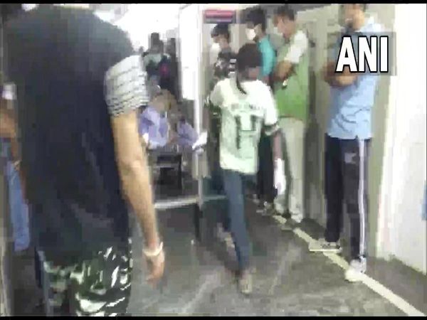 Breaking news 4 CRPF jawans killed in fratricide in Chhattisgarh's CRPF camp in Maraiguda Police station 