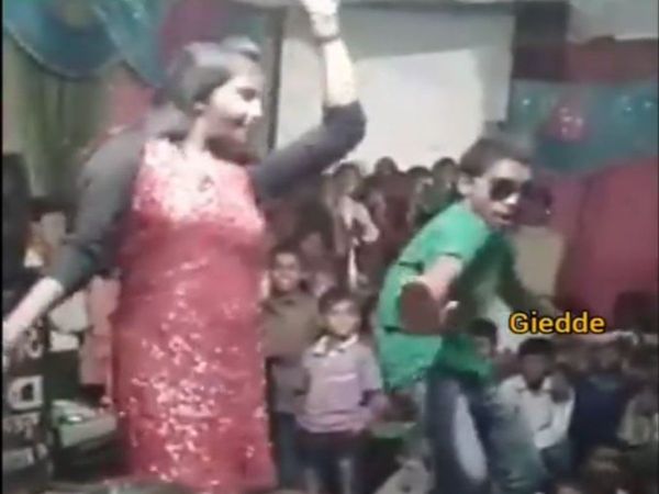 Dance Video Girl Man Funny Dance Viral Video Google trend video