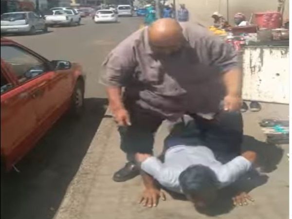 Man Push Up Funny Viral today Google trending video in hindi