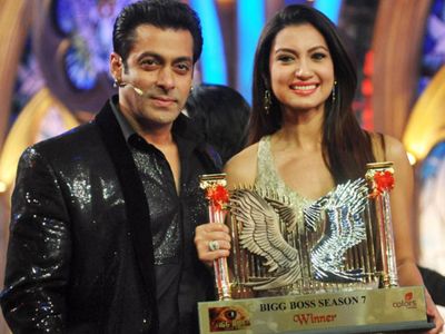 A Muslim man Slapped Bigg boss Winner gauahar khan during TV Show Shooting Know Why A Muslim man Slapped Bigg boss Winner gauahar khan during TV Show Shooting Know Why